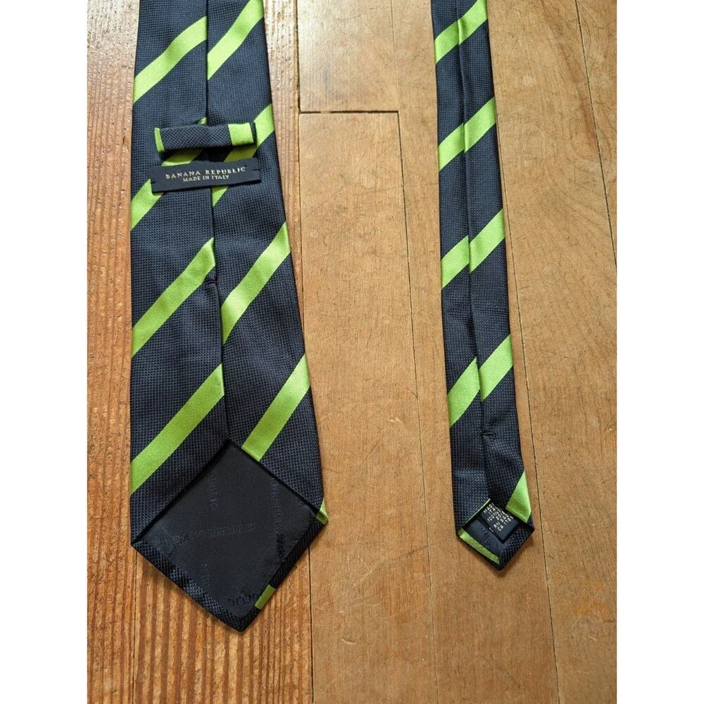 Banana Republic Tie Mens Necktie Dark Blue And Green Business Suit Made In Italy
